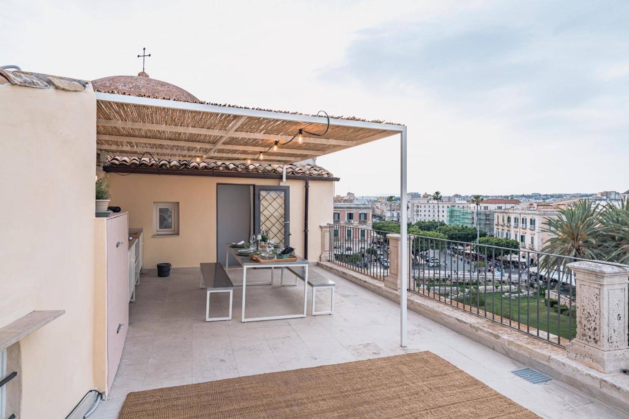 Appartamento Alma Maris Terrazza Al Tempio By Bed&Bros Syracuse Esterno foto